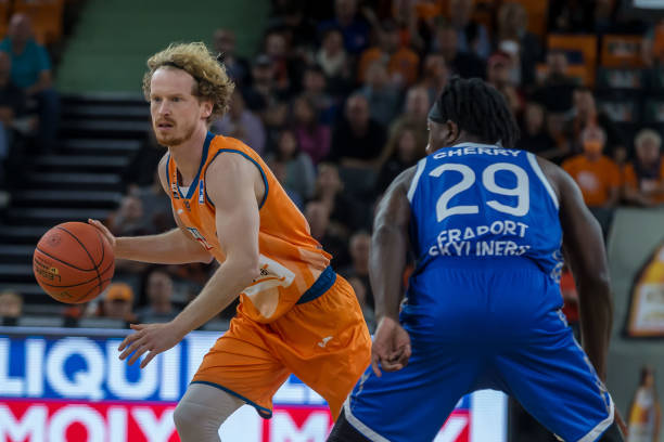 挥杆都带着 挥杆都带着