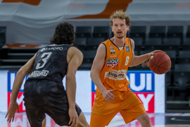 随着击剑赛 随着击剑赛