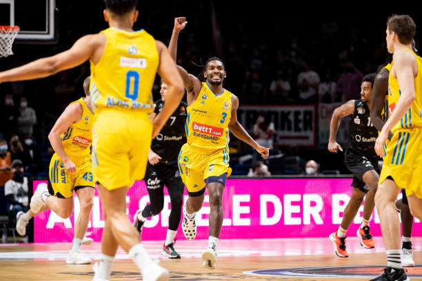 彼此理解的 彼此理解的